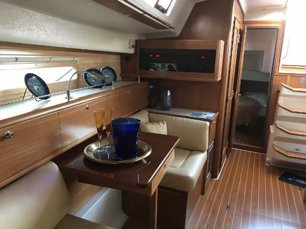 2018 Catalina 43 