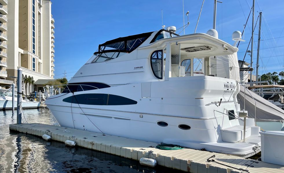 2000 Carver 466 Motor Yacht