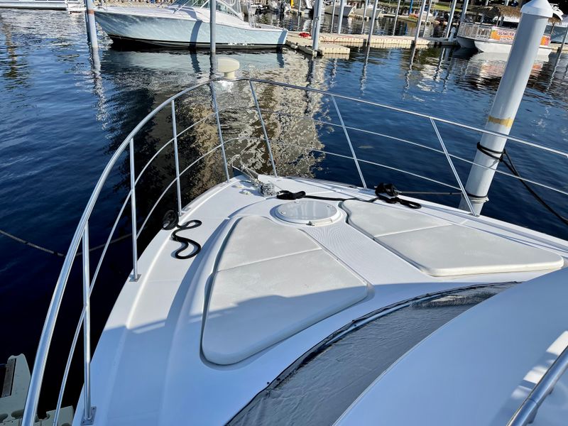 2000 Carver 466 Motor Yacht