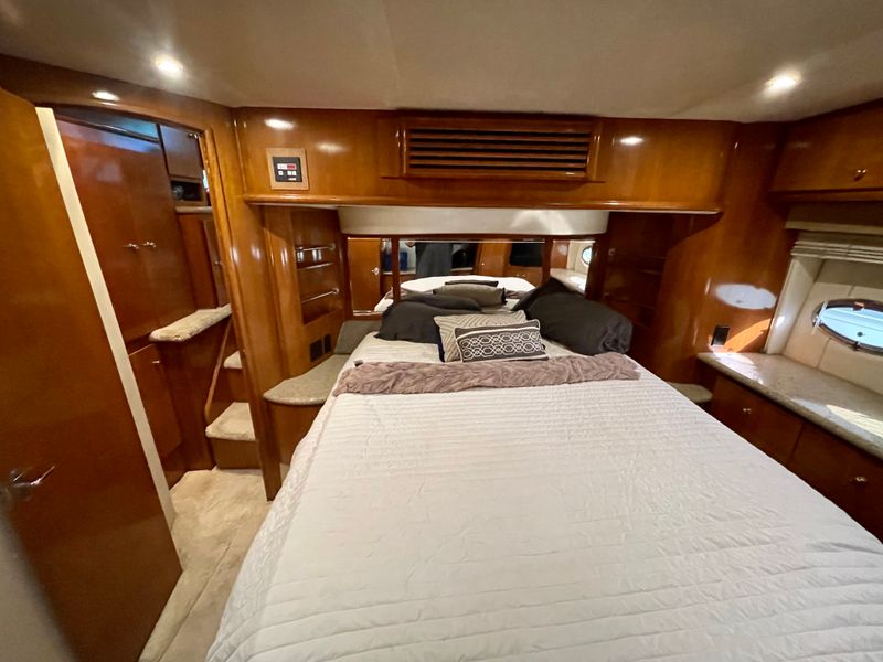 2000 Carver 466 Motor Yacht