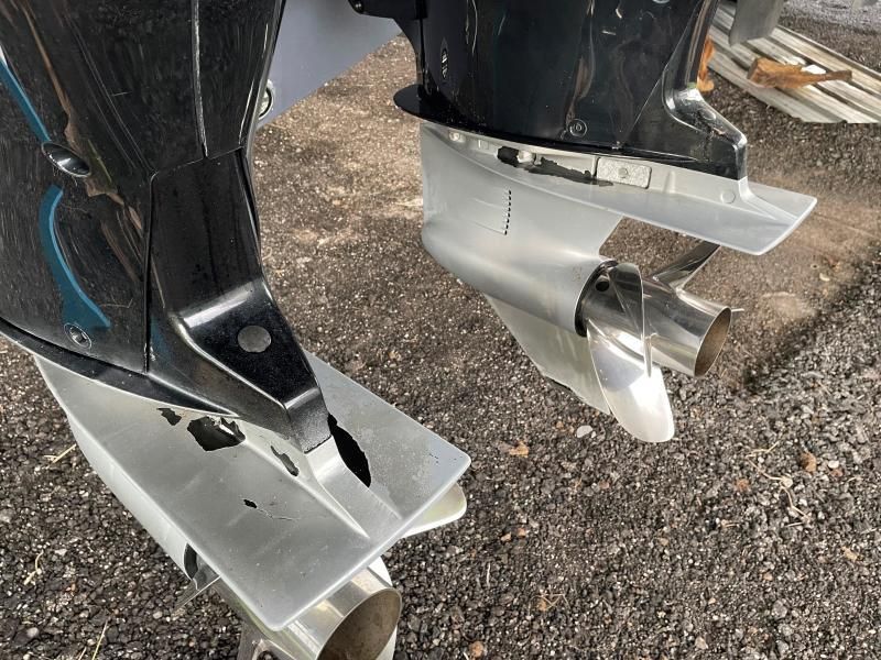 2019 Invincible 33 Center Console