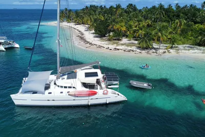Lagoon 570