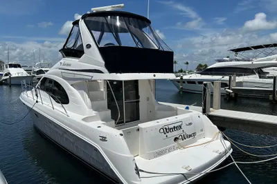 Sea Ray 44 Sedan Bridge