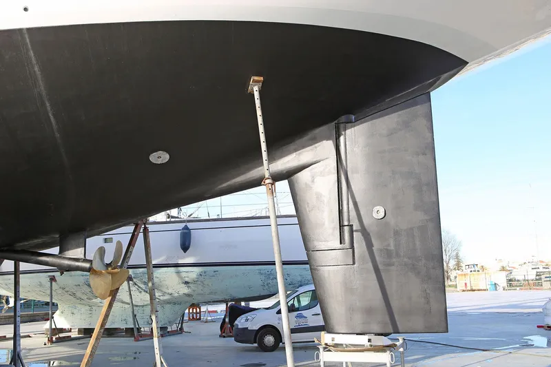 Hide N Sea Yacht Photos Pics Propeller / Rudder