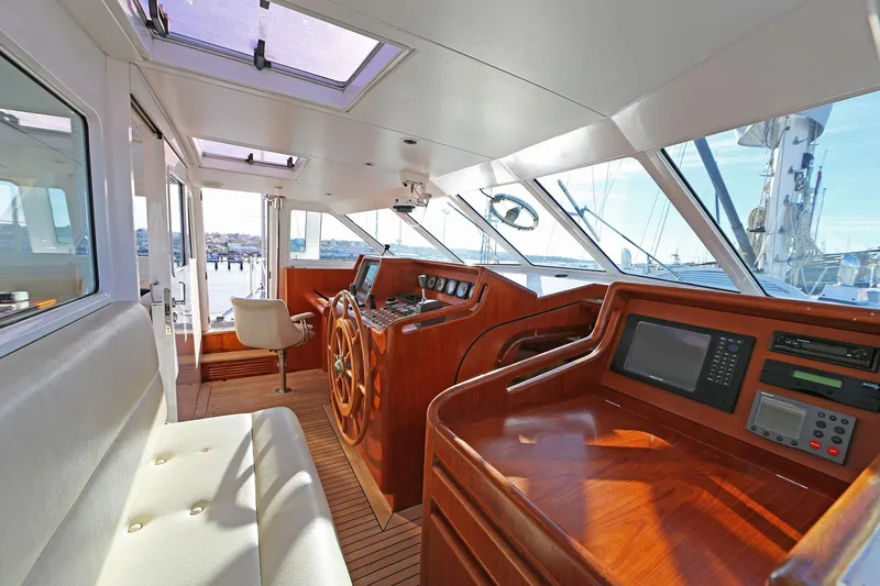 Hide N Sea Yacht Photos Pics Nav station