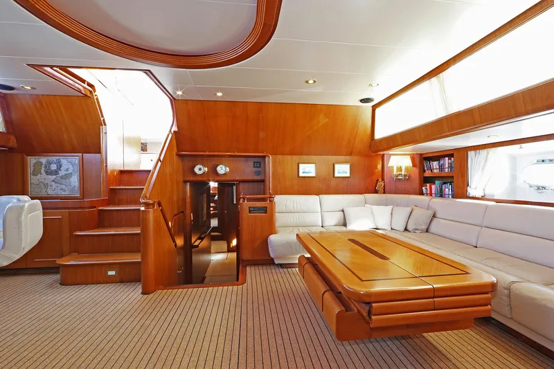 Hide N Sea Yacht Photos Pics Saloon looking aft