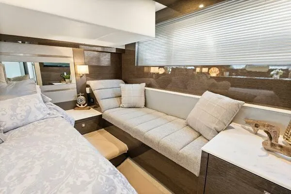 Sweet Caroline Yacht Photos Pics Master Stateroom