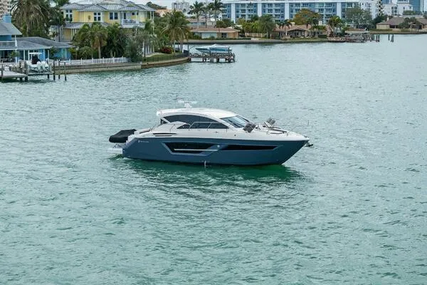 Sweet Caroline Yacht Photos Pics Profile