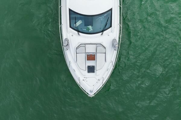 2020 Cruisers Yachts 46 
