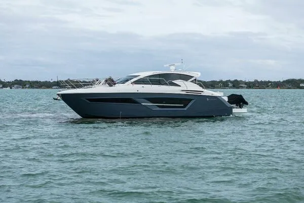 Sweet Caroline Yacht Photos Pics Profile