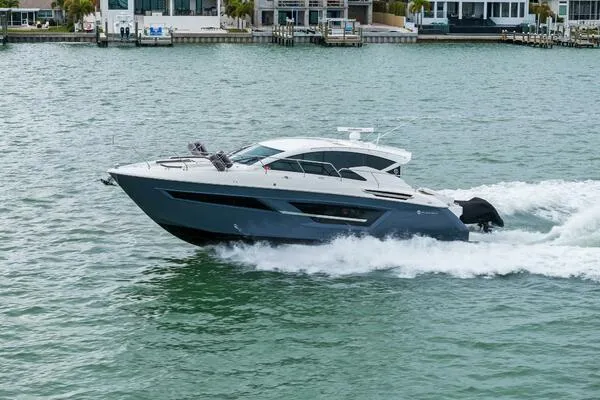 Sweet Caroline Yacht Photos Pics Profile