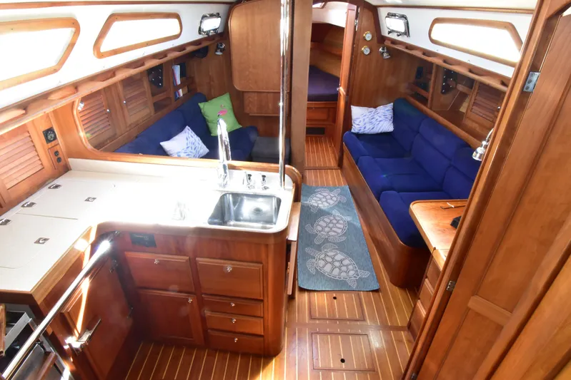 Zia Yacht Photos Pics 