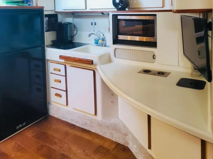 Why Go Home Yacht Photos Pics 