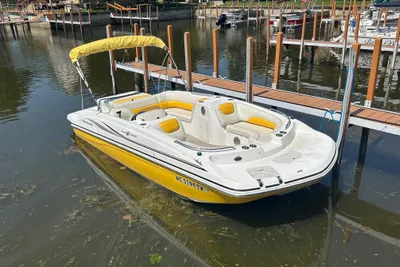Hurricane SunDeck Sport 188 IO
