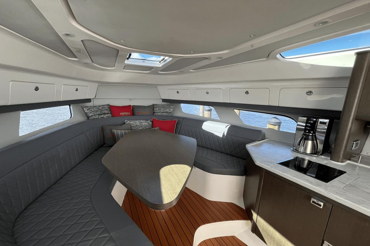 2021 Intrepid 43 