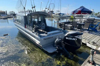 KingFisher 2425 Escape HT