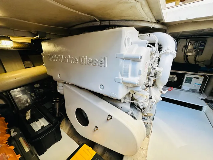  Yacht Photos Pics Engine room of 2005 Ferretti Yachts 550 with MAN Marine Diesel engine.
