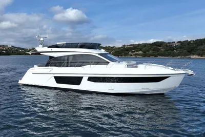 2022 Azimut Fly 53