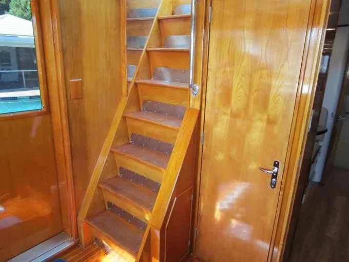 Shepsl X Yacht Photos Pics Flybridge Access