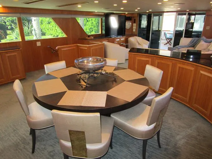 Shepsl X Yacht Photos Pics Dining Table