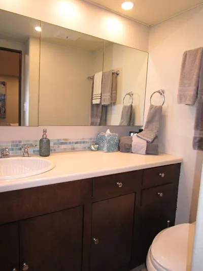 Shepsl X Yacht Photos Pics Portside VIP Head