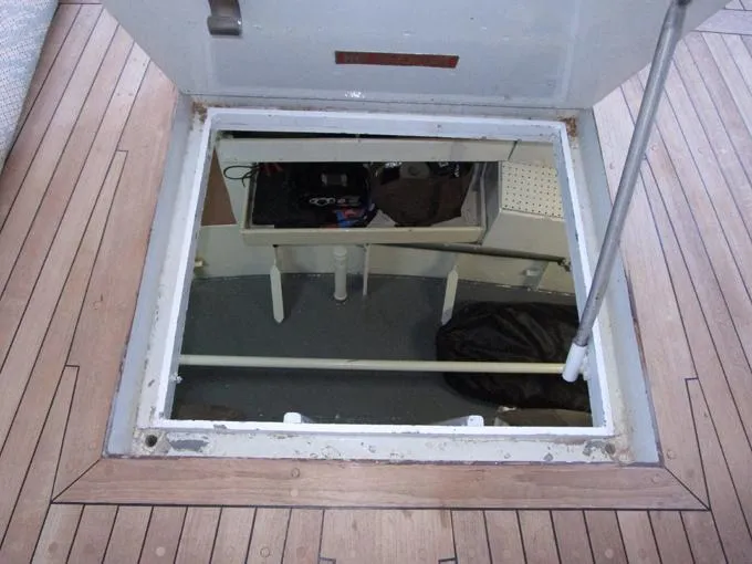 Shepsl X Yacht Photos Pics Lazarette Access