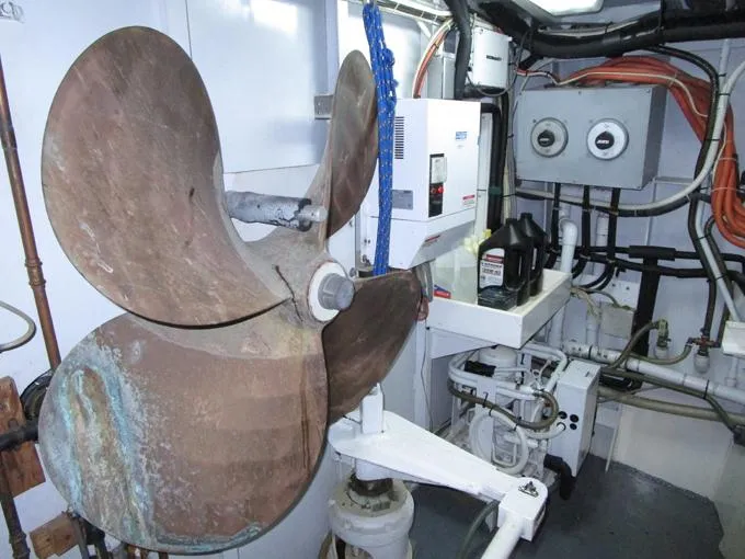 Shepsl X Yacht Photos Pics Lazarette to Stbd.