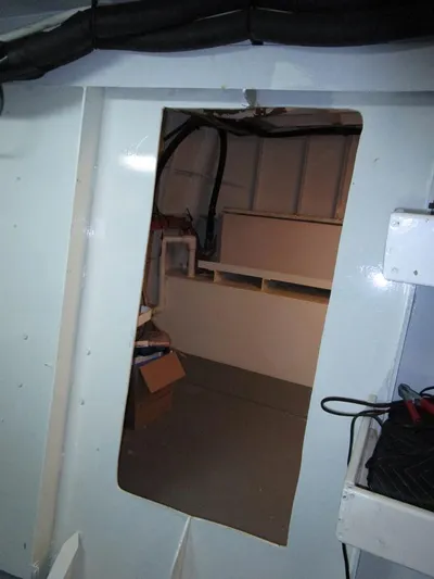 Shepsl X Yacht Photos Pics Entrance to New Lazarette