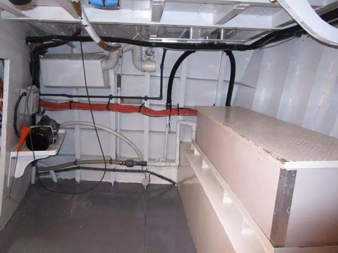 Shepsl X Yacht Photos Pics New Lazarette to Stbd.