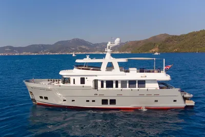 Custom 85 Semi Displacement Trawler