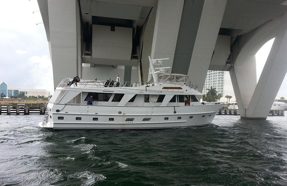 1988 Sea Ranger 65 Motor Yacht