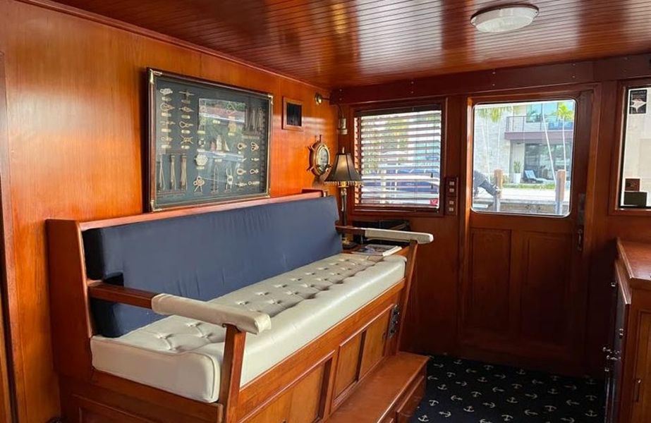 1988 Sea Ranger 65 Motor Yacht