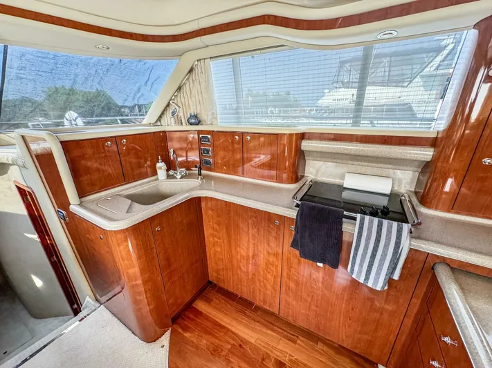 Island Seeker Yacht Photos Pics 2003 Sea Ray 48 Sedan Bridge - Image 6