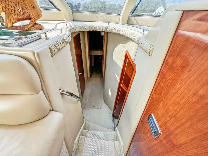 Island Seeker Yacht Photos Pics 2003 Sea Ray 48 Sedan Bridge - Image 7