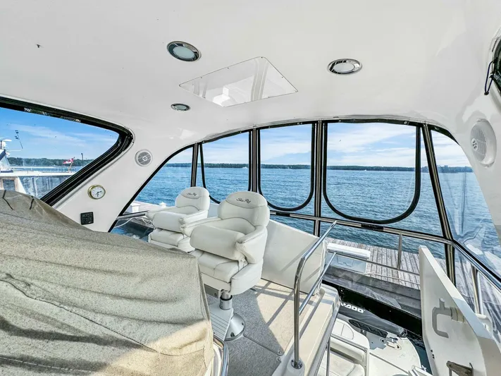 Island Seeker Yacht Photos Pics 2003 Sea Ray 48 Sedan Bridge - Image 16