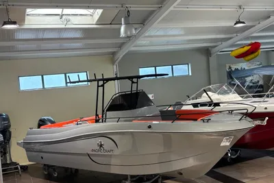 2023 Pacific Craft 750 open BLACK EDITION