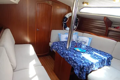 1991 North Wind 38