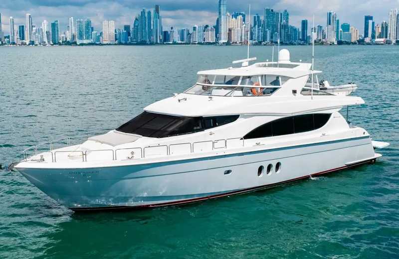  Yacht Photos Pics 2011 Hatteras 80 Motor Yacht - Image 1