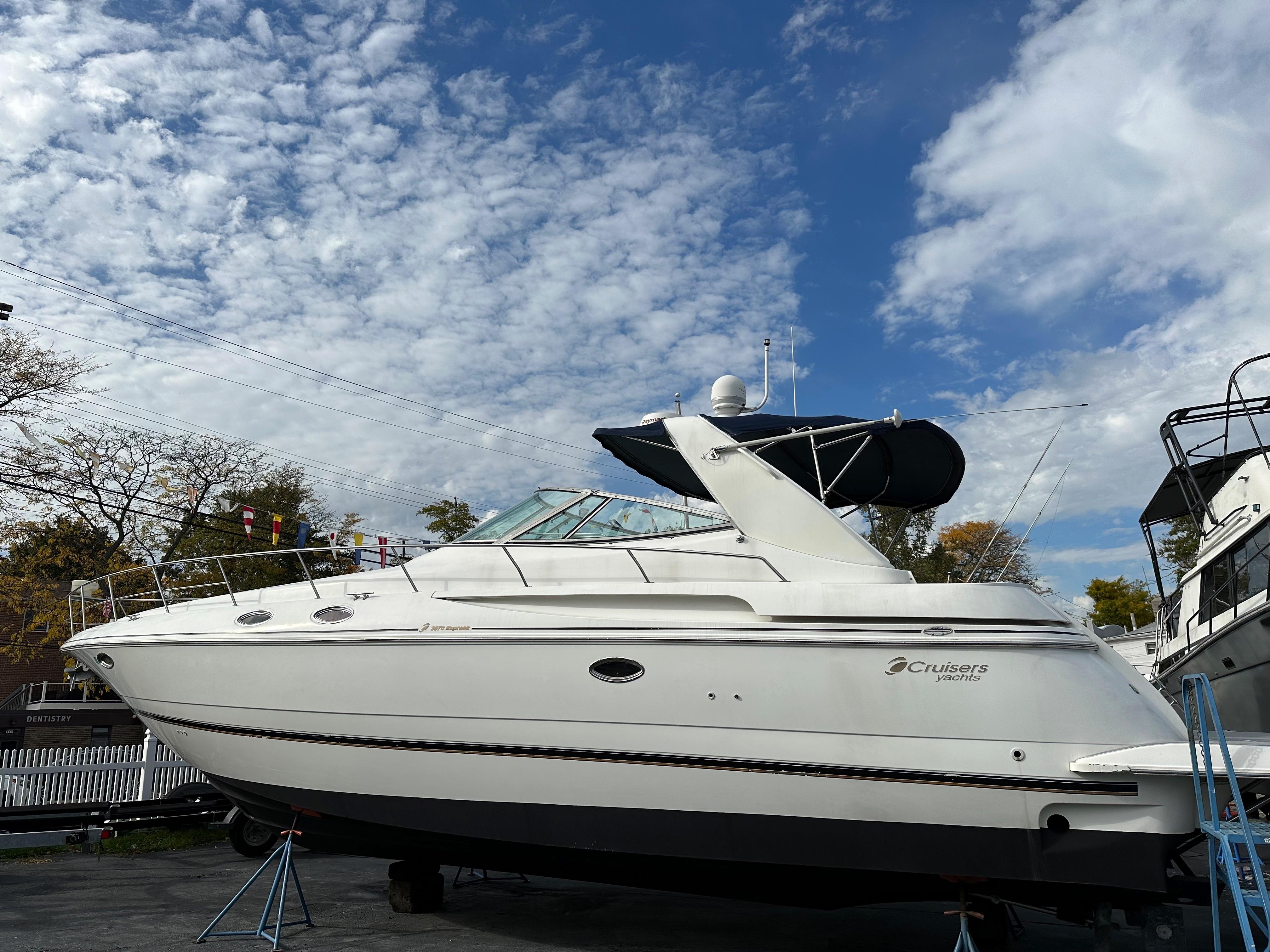 cruisers yachts 3870 express for sale