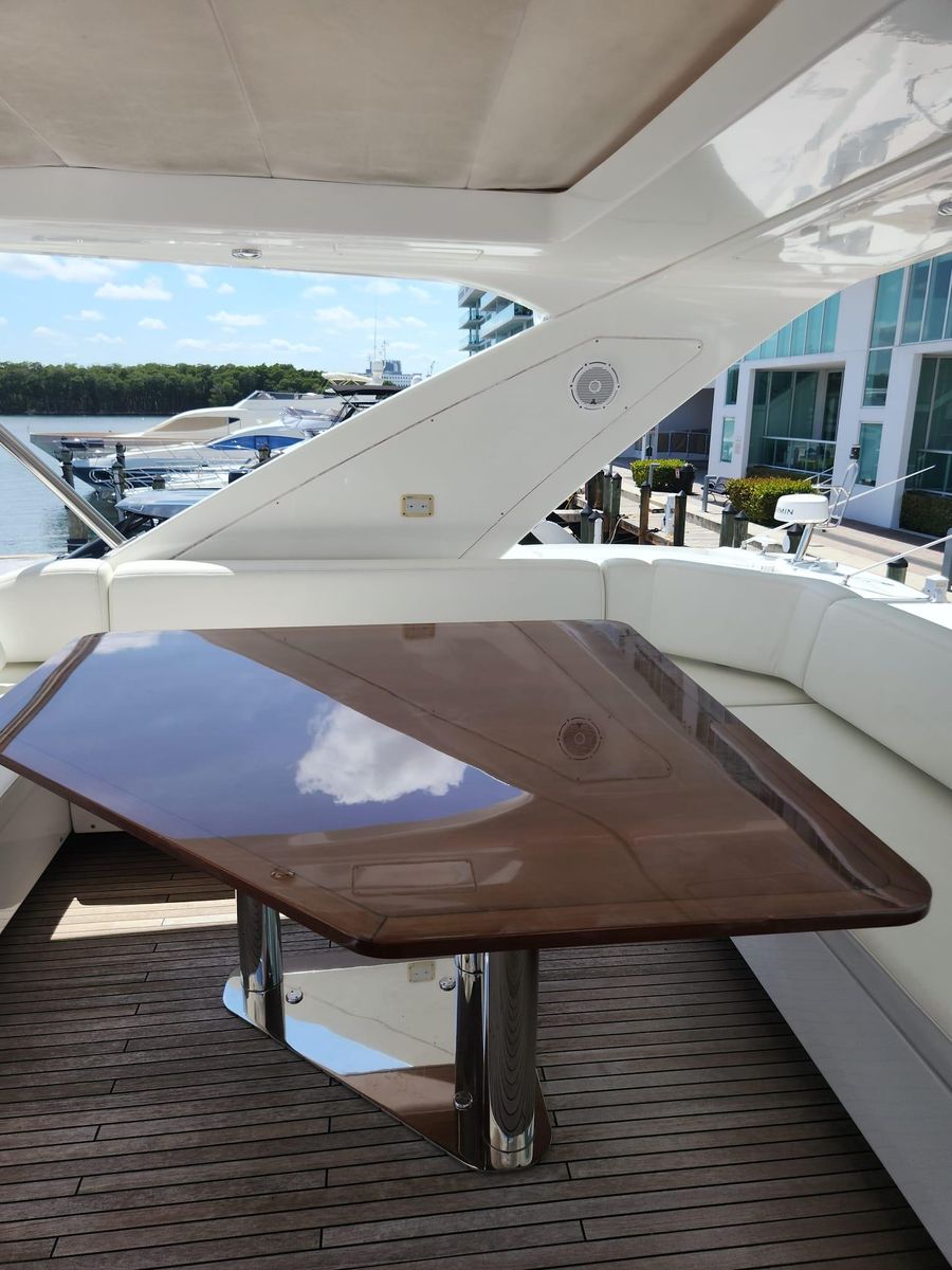 2014 Azimut 70 