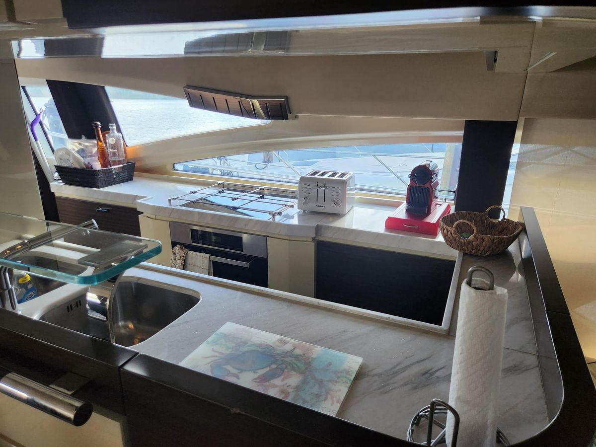 2014 Azimut 70 