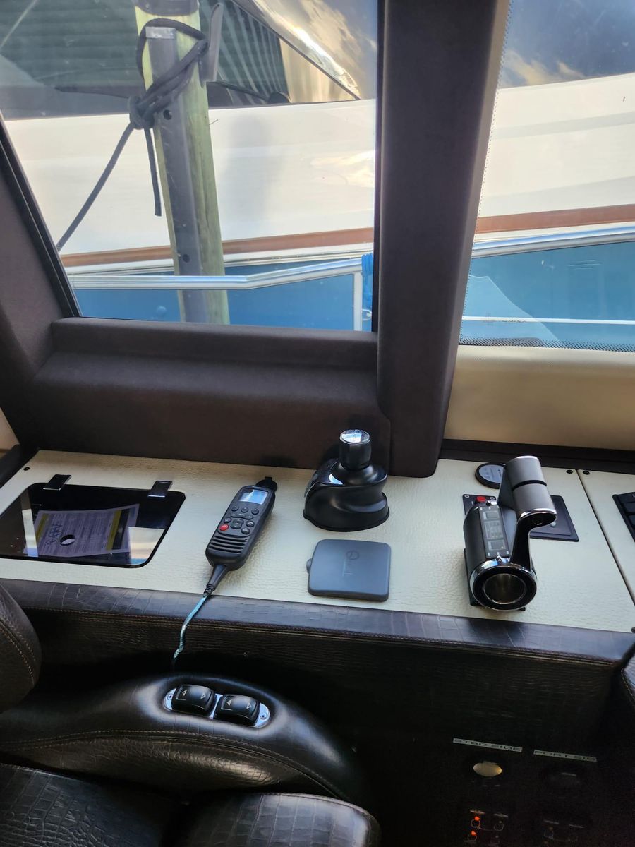 2014 Azimut 70 