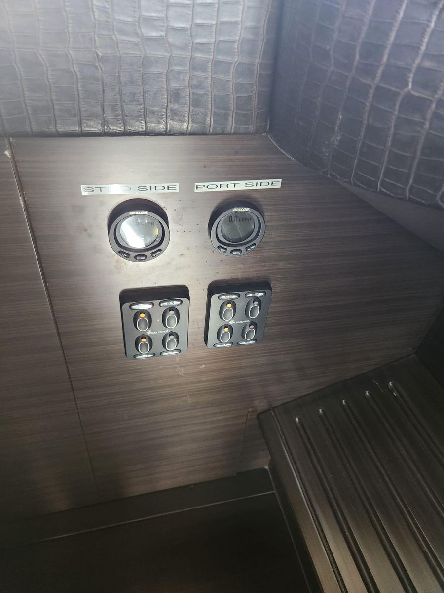 2014 Azimut 70 