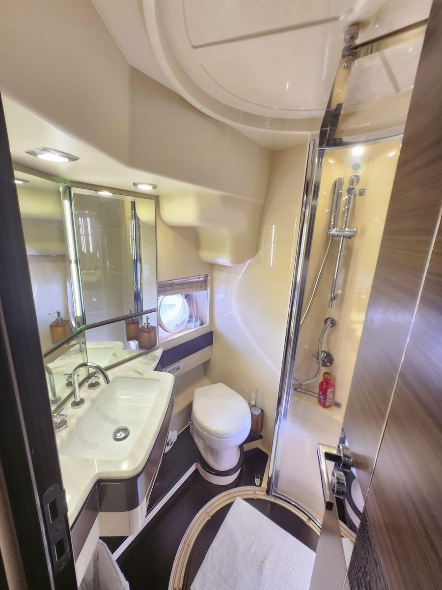 2014 Azimut 70 