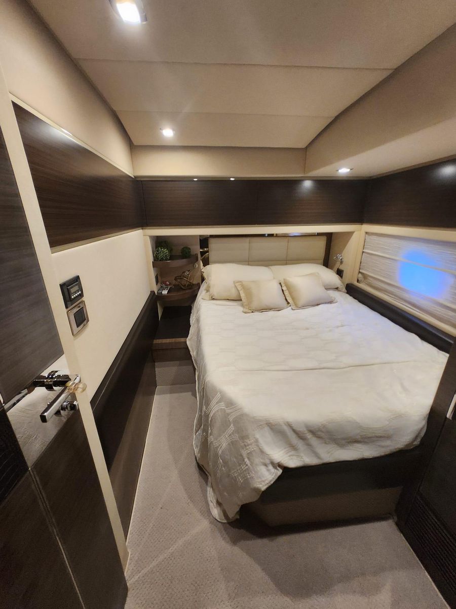 2014 Azimut 70 