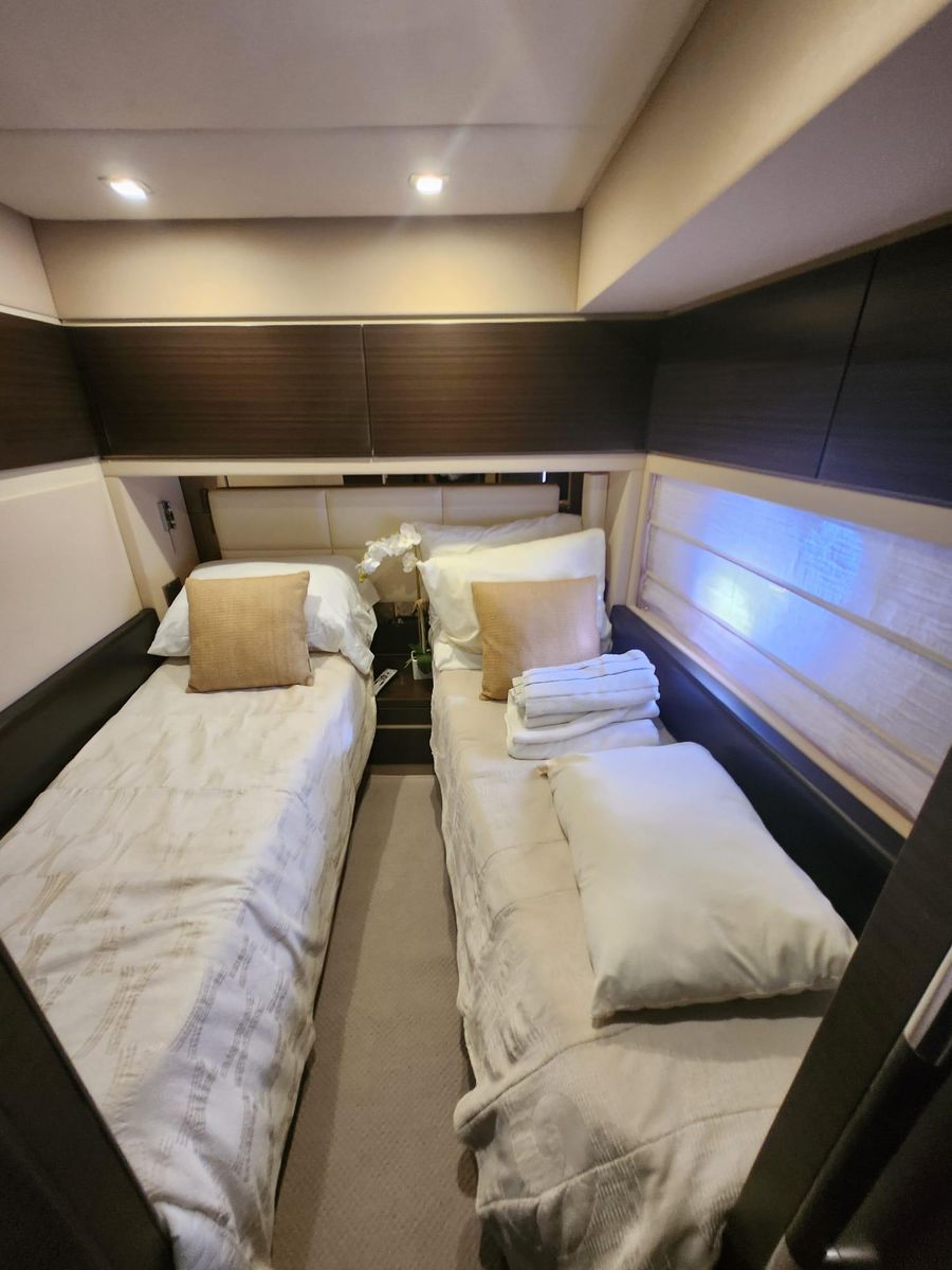 2014 Azimut 70 