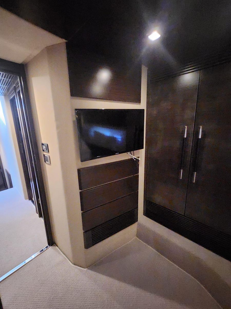 2014 Azimut 70 