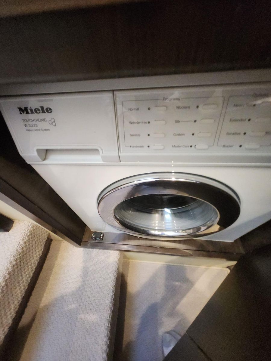 2014 Azimut 70 
