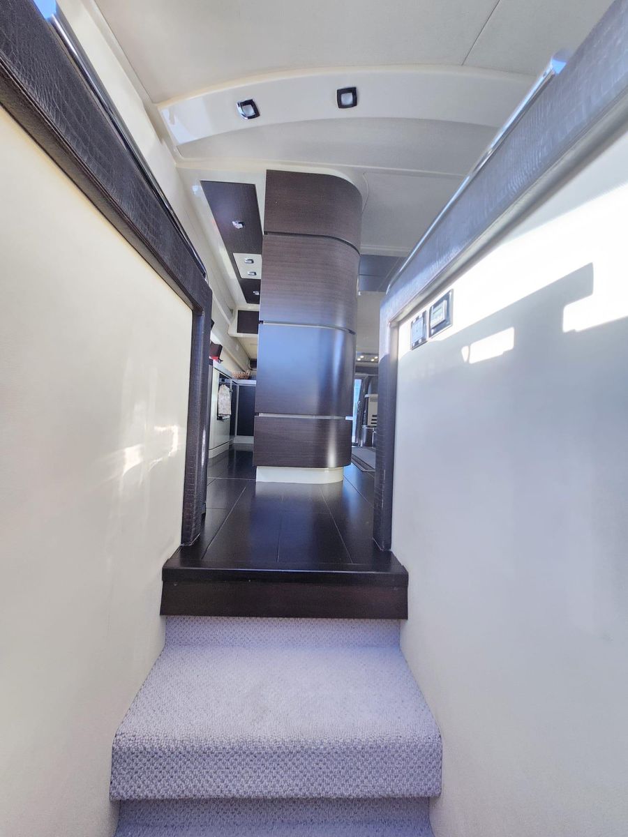 2014 Azimut 70 
