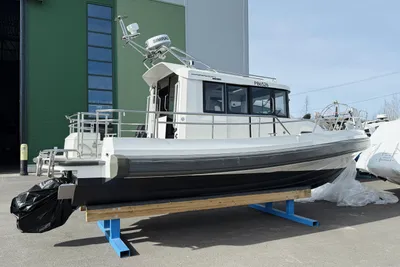 Paragon 25 Cabin